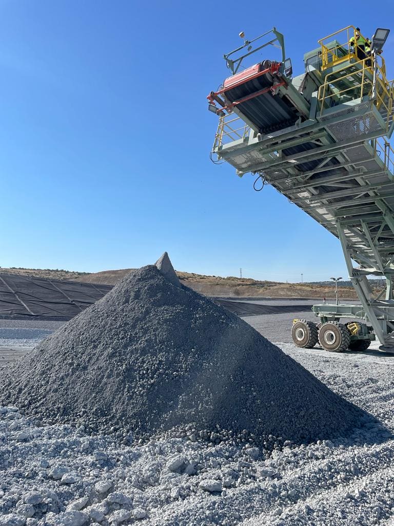 What is heap leaching? 