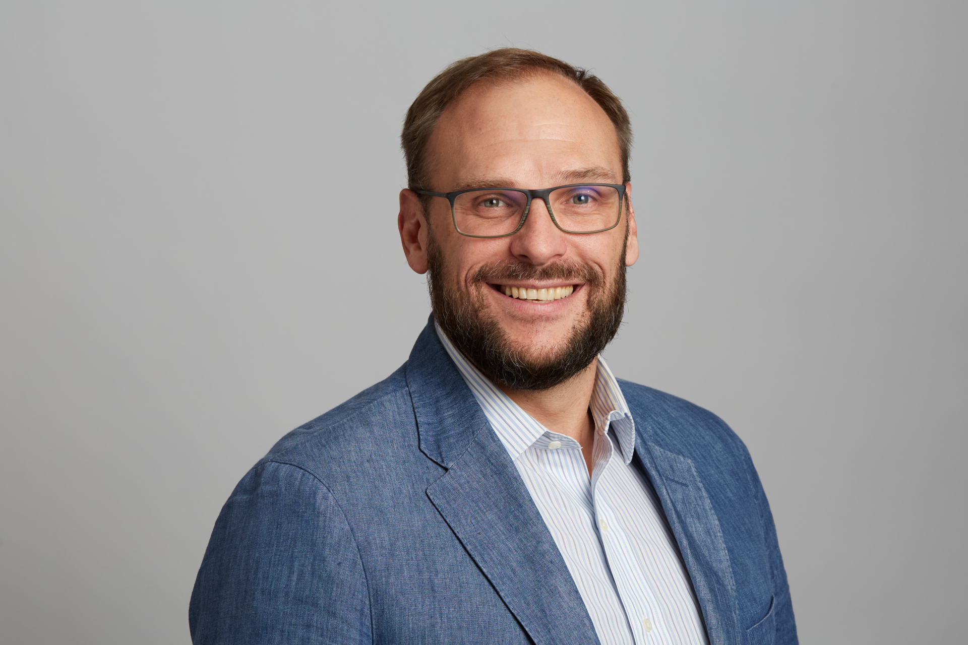 Kyle Russell Headshot